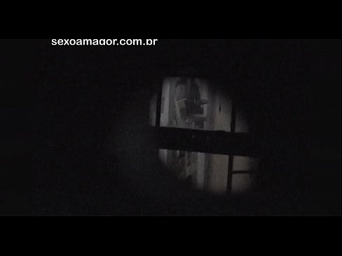 ❤️ Blondie bi dizî ji hêla dengbêjek taxê ve ku li pişt kerpîçên vala veşartiye, vîdyoyek tê kişandin ❤❌ Vîdyoyê seksî li porno ku.https-tubsexer.ru ❌❤